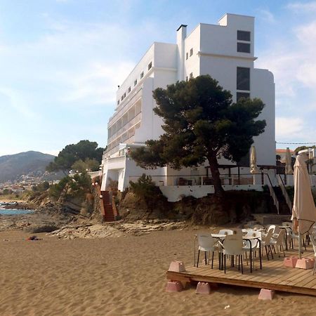 2-Bedroom Brand New Apartment Steps From The Beach リャンサ エクステリア 写真