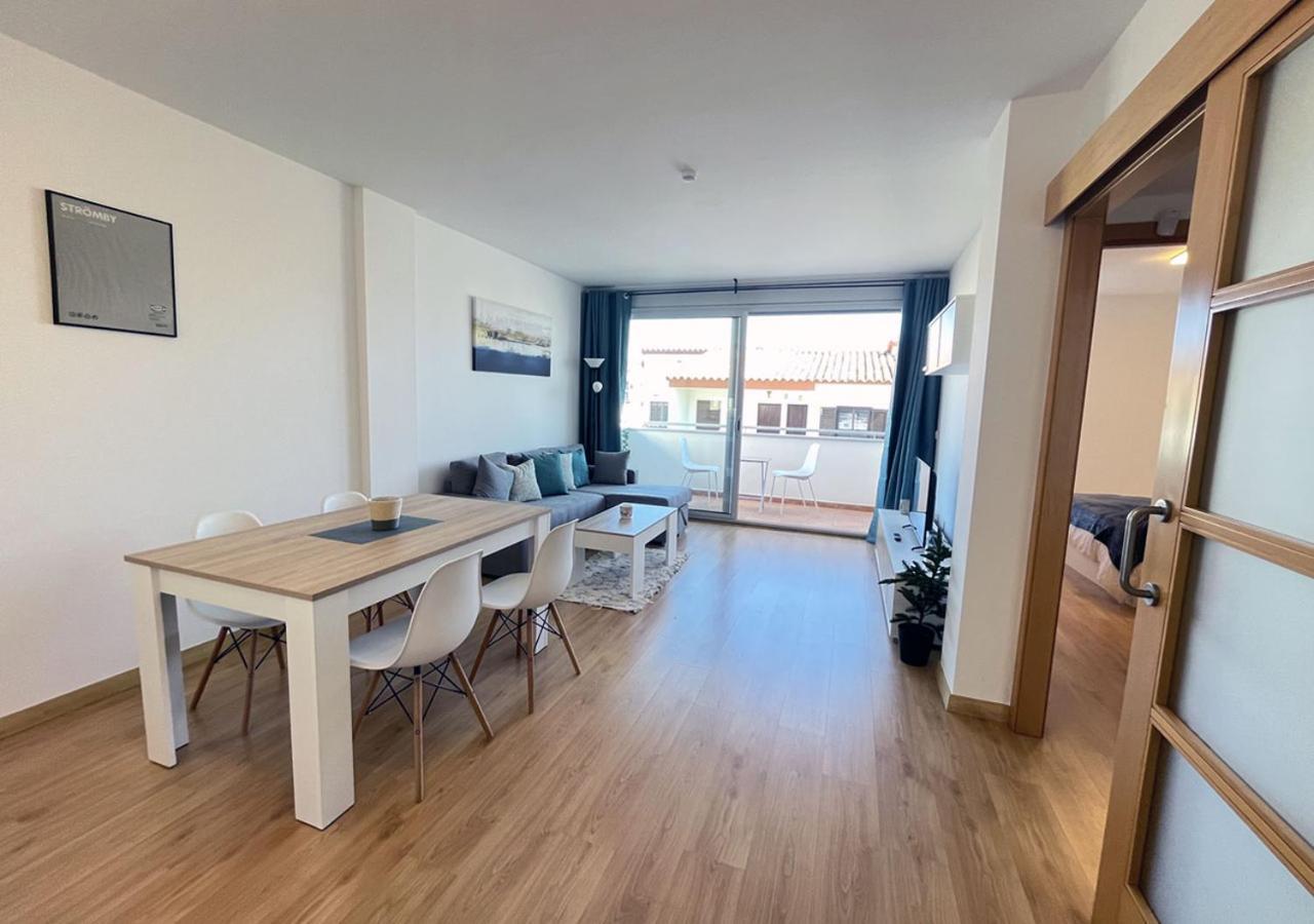 2-Bedroom Brand New Apartment Steps From The Beach リャンサ エクステリア 写真