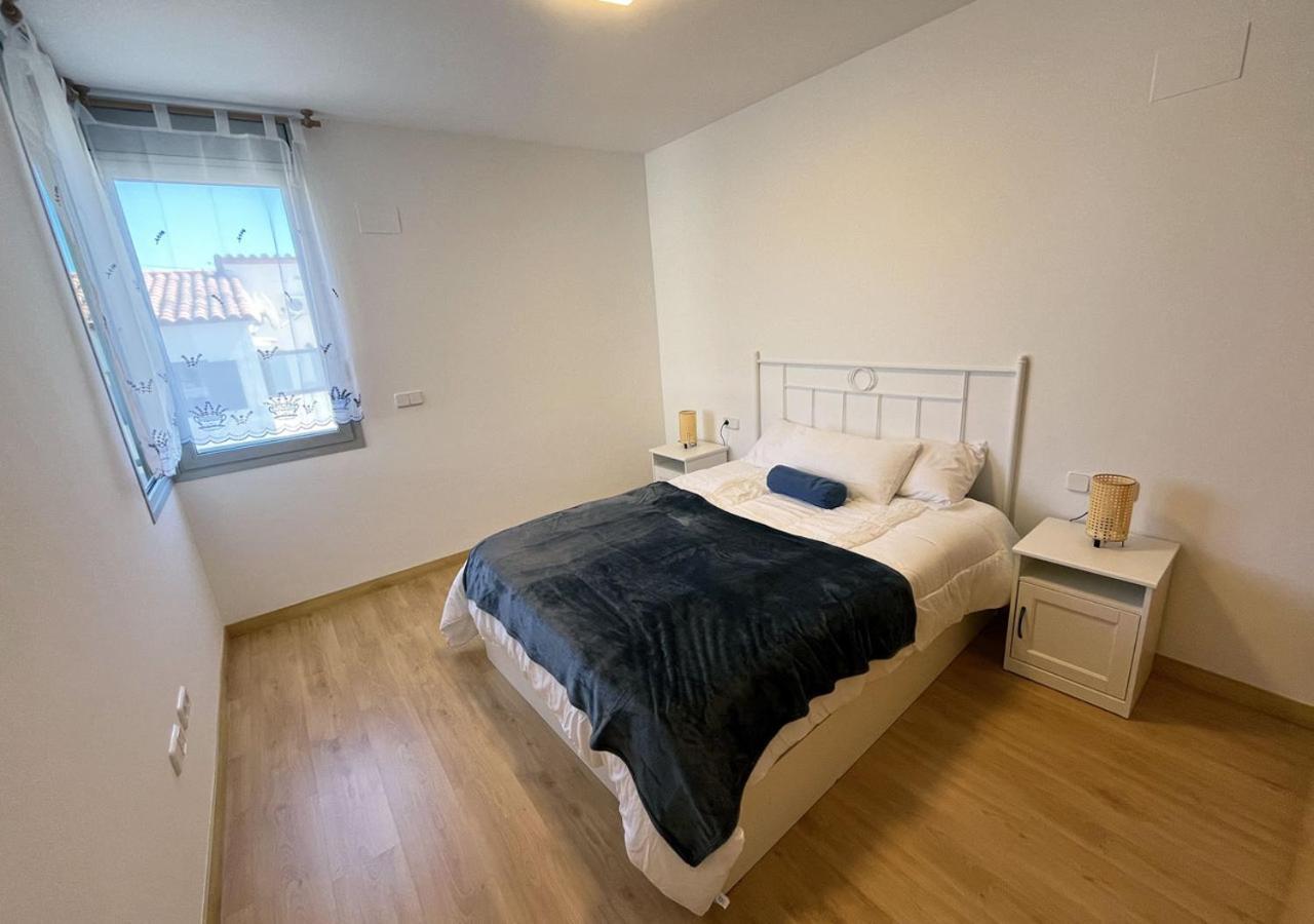 2-Bedroom Brand New Apartment Steps From The Beach リャンサ エクステリア 写真