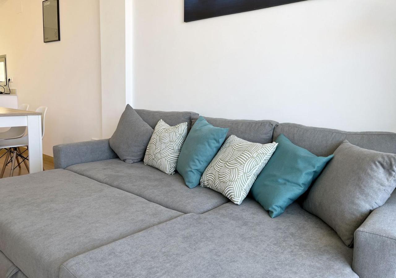 2-Bedroom Brand New Apartment Steps From The Beach リャンサ エクステリア 写真
