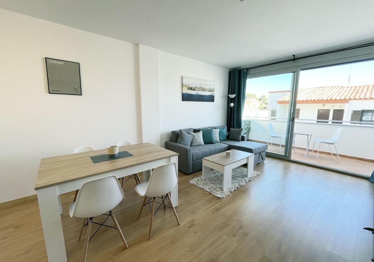 2-Bedroom Brand New Apartment Steps From The Beach リャンサ エクステリア 写真
