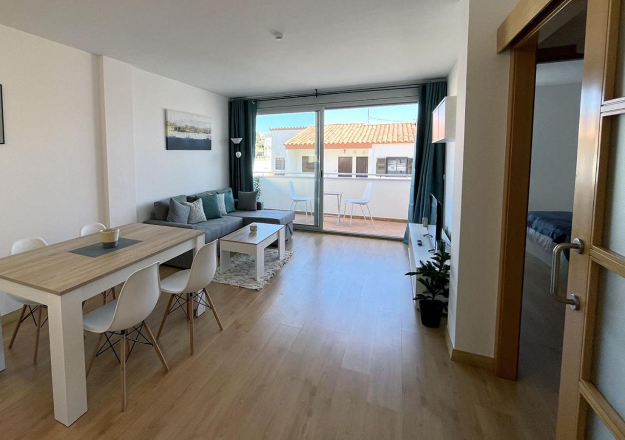 2-Bedroom Brand New Apartment Steps From The Beach リャンサ エクステリア 写真